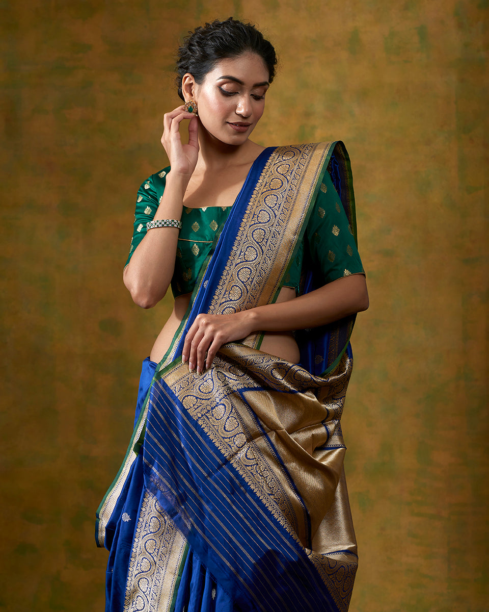 Royal_Blue_Handloom_Pure_Katan_Silk_Banarasi_Saree_with_Kadhwa_Booti_WeaverStory_01