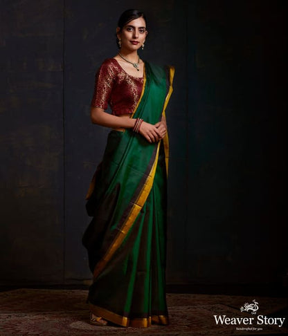 Bottle_Green_Kanjivaram_Silk_Saree_With_Black_and_Mustard_Small_Border_WeaverStory_02