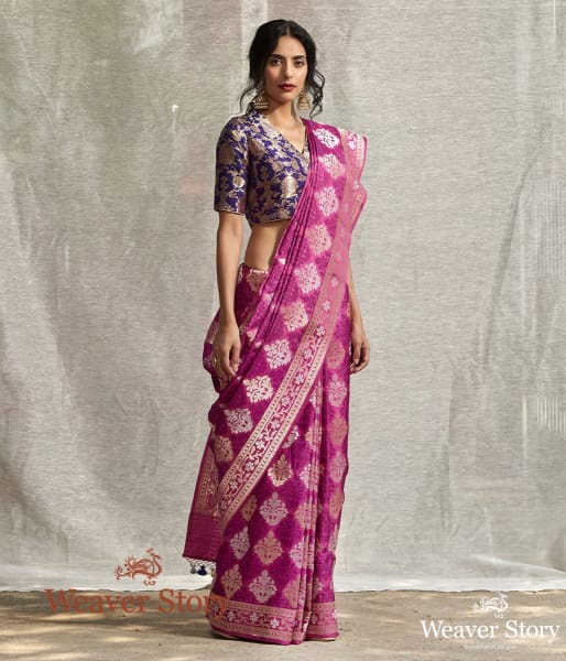 Handloom_Onion_Pink_Kadhwa_Booti_Saree_with_Gold_and_Silver_Zari_Booti_WeaverStory_02