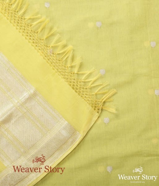 Handwoven_Yellow_Banarasi_Cotton_Kadhwa_Booti_Dupatta_WeaverStory_05