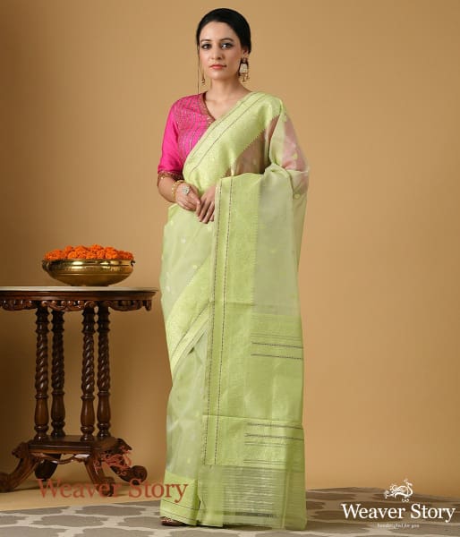 Handloom_Light_Green_Kora_Silk_Banarasi_Saree_WeaverStory_02