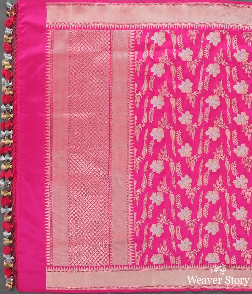 Handwoven_Pink_Kadhwa_Jangla_Dupatta_WeaverStory_02