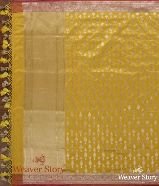 Handwoven_Yellow_Mughal_Booti_Dupatta_WeaverStory_02