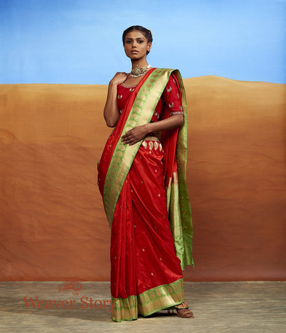 Handwoven_Red_Kadhwa_Booti_Saree_with_Contrast_Green_Border_with_Paisley_WeaverStory_02