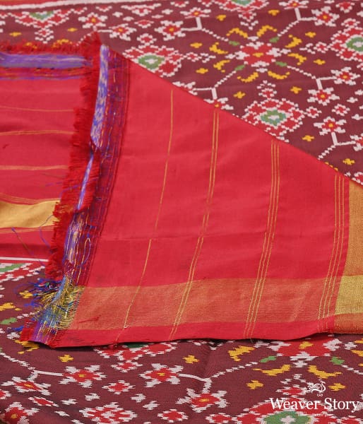 Handwoven_Mahroon_Red_Patola_Dupatta_WeaverStory_02