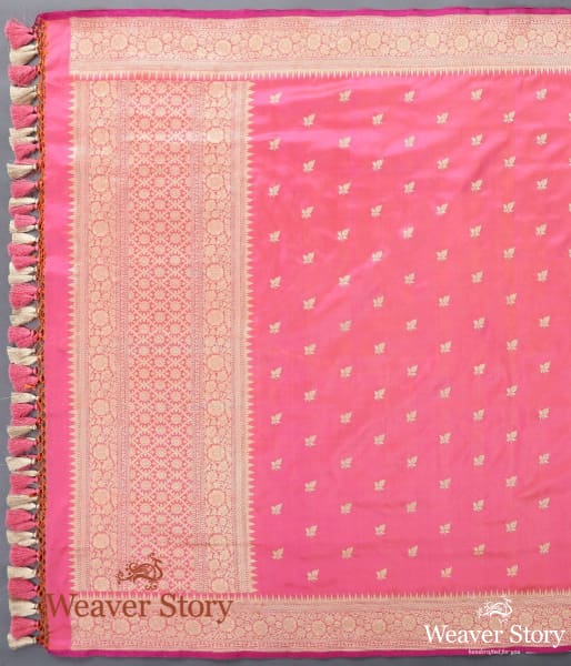 Handwoven_Light_Pink_Kadhwa_Booti_Dupatta_WeaverStory_02