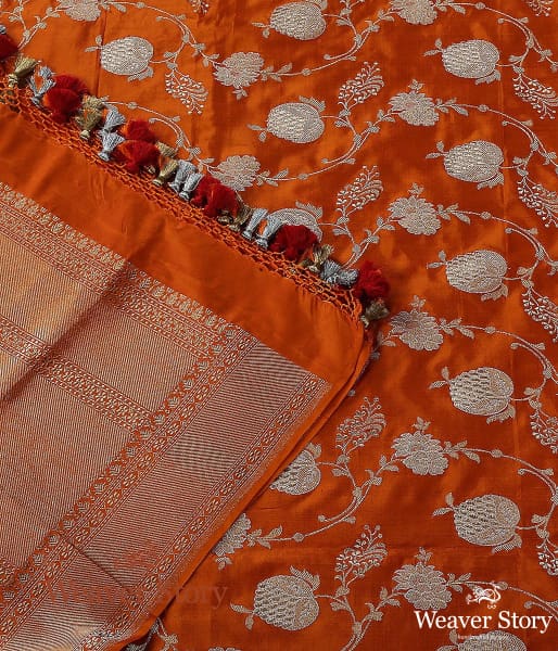 Handwoven_Orange_Sona_Rupa_Kadhwa_Jangla_Dupatta_WeaverStory_02