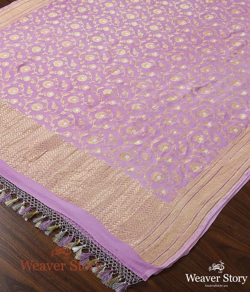 Handwoven_Banarasi_Georgette_Cutwork_Dupatta_in_Light_Purple_WeaverStory_02