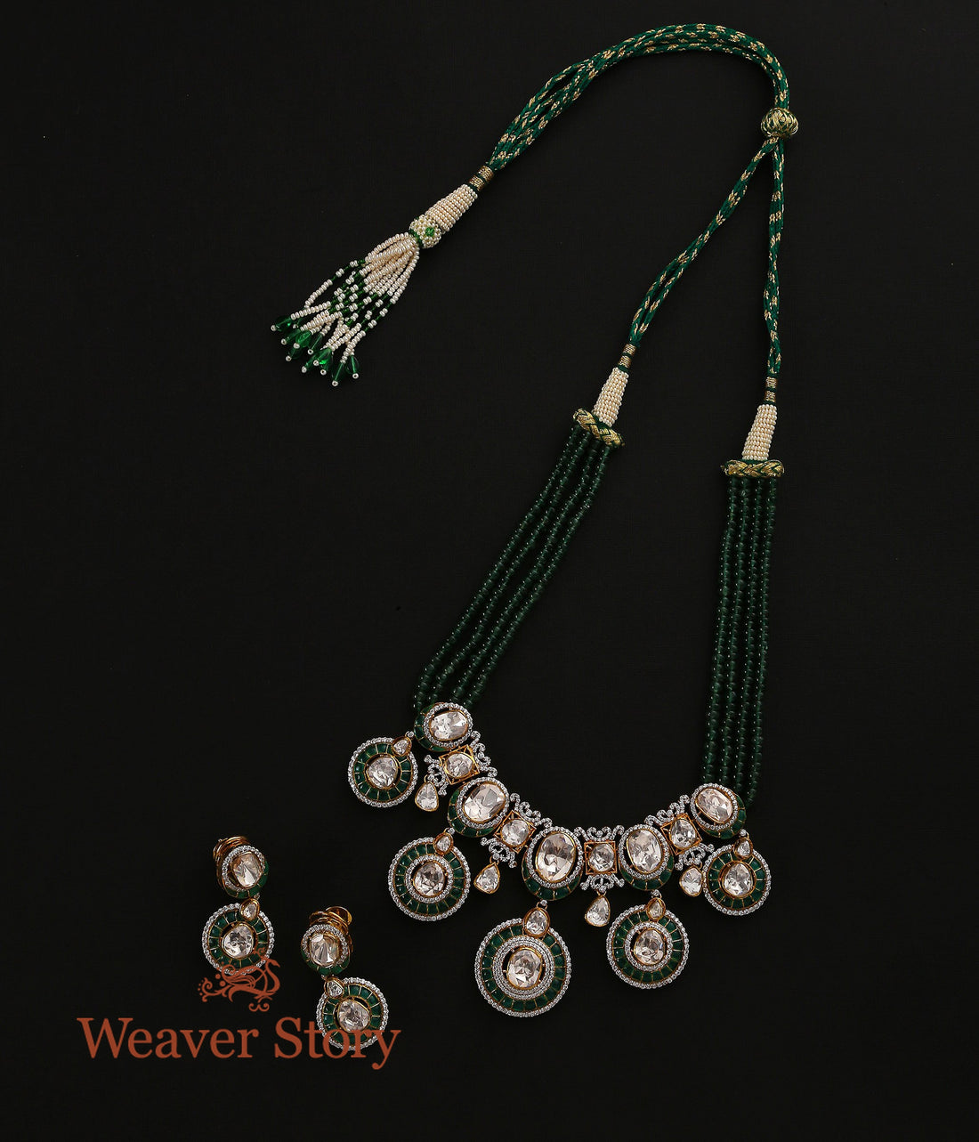 Aqsa_Necklace_Set_with_Moissanite_Polki_Crafted_in_Pure_Silver_WeaverStory_02