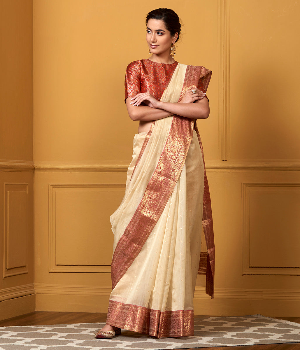 Handwoven_Beige_and_Rose_Pink_Cotton_Silk_Saree_with_Nakshi_Booti_WeaverStory_02