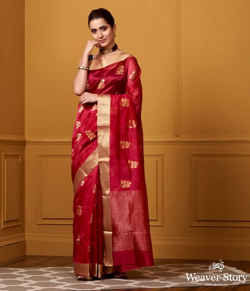 Handwoven_Red_Floral_Boota_Saree_with_Gold_Zari_Border_WeaverStory_02