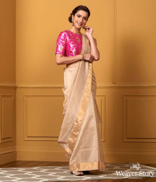 Handwoven_Peach_All_Over_Small_Zari_Booti_Saree_WeaverStory_02