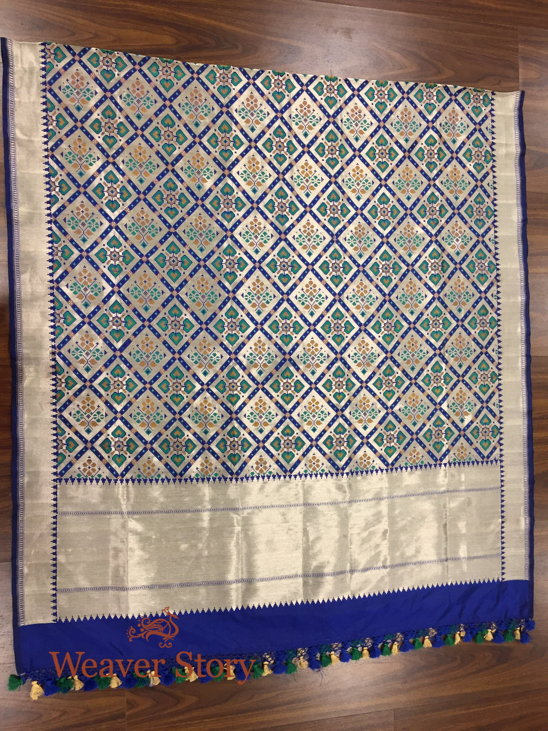 Handloom_Blue_and_Green_Banarasi_Patola_Dupatta_WeaverStory_02