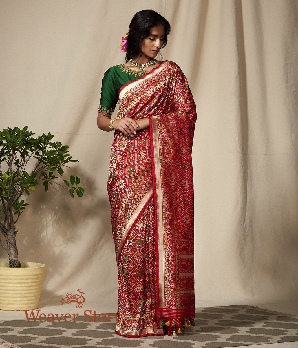 Handwoven_Red_Meenakari_Banarasi_Patola_Saree_with_Paithani_Border_and_Pallu_WeaverStory_02