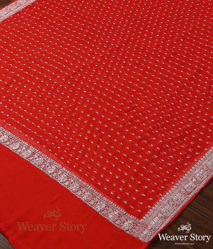 Handwoven_Red_Georgette_Dupatta_with_Silver_Zari_WeaverStory_02