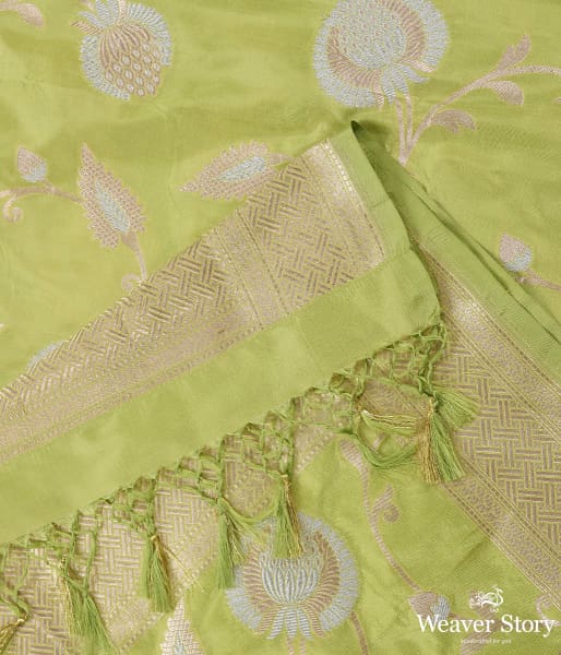 Handwoven_Light_Green_Katan_Silk_Dupatta_WeaverStory_02