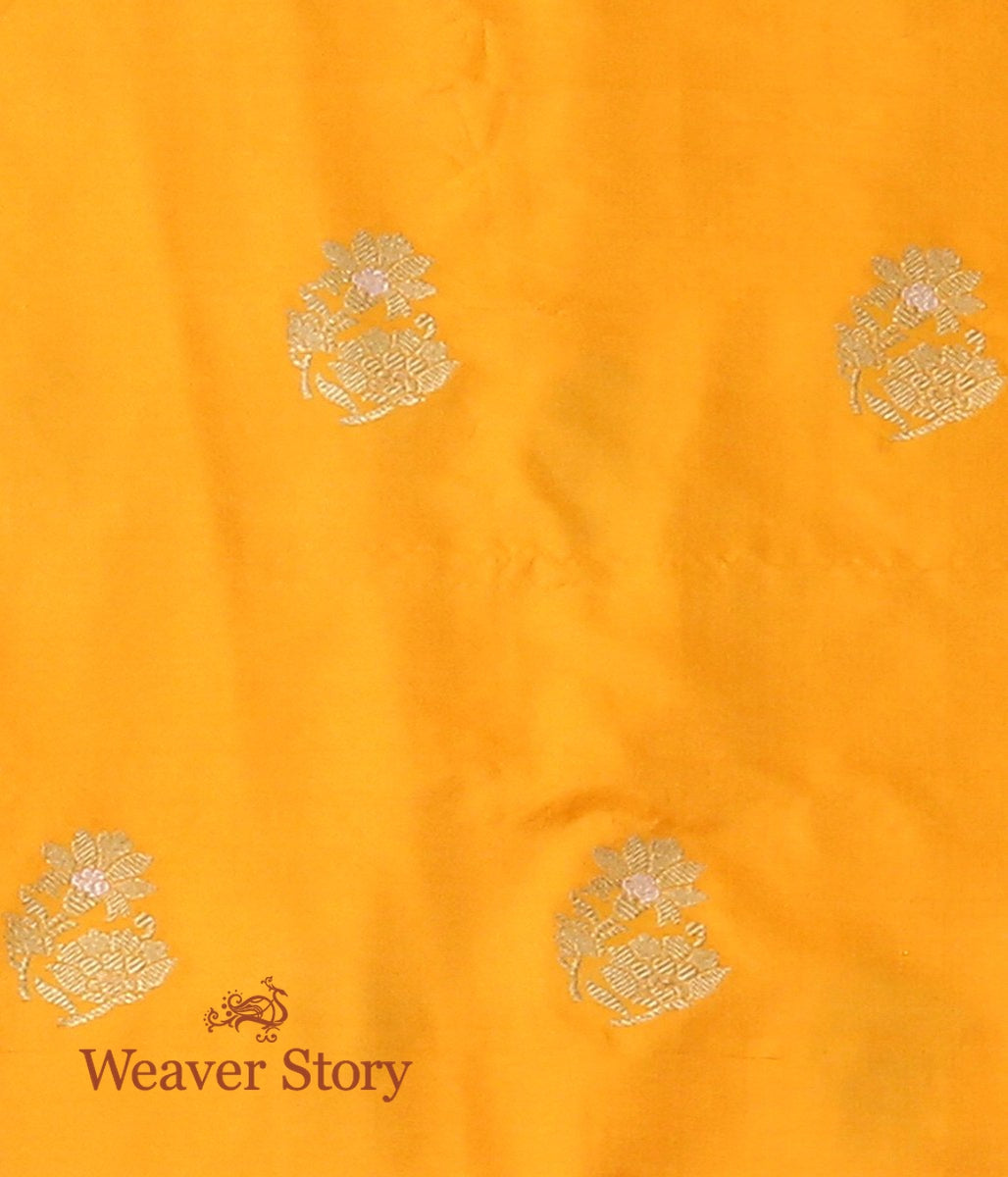 Handloom_Yellow_Kadhwa_Booti_Fabric_WeaverStory_02