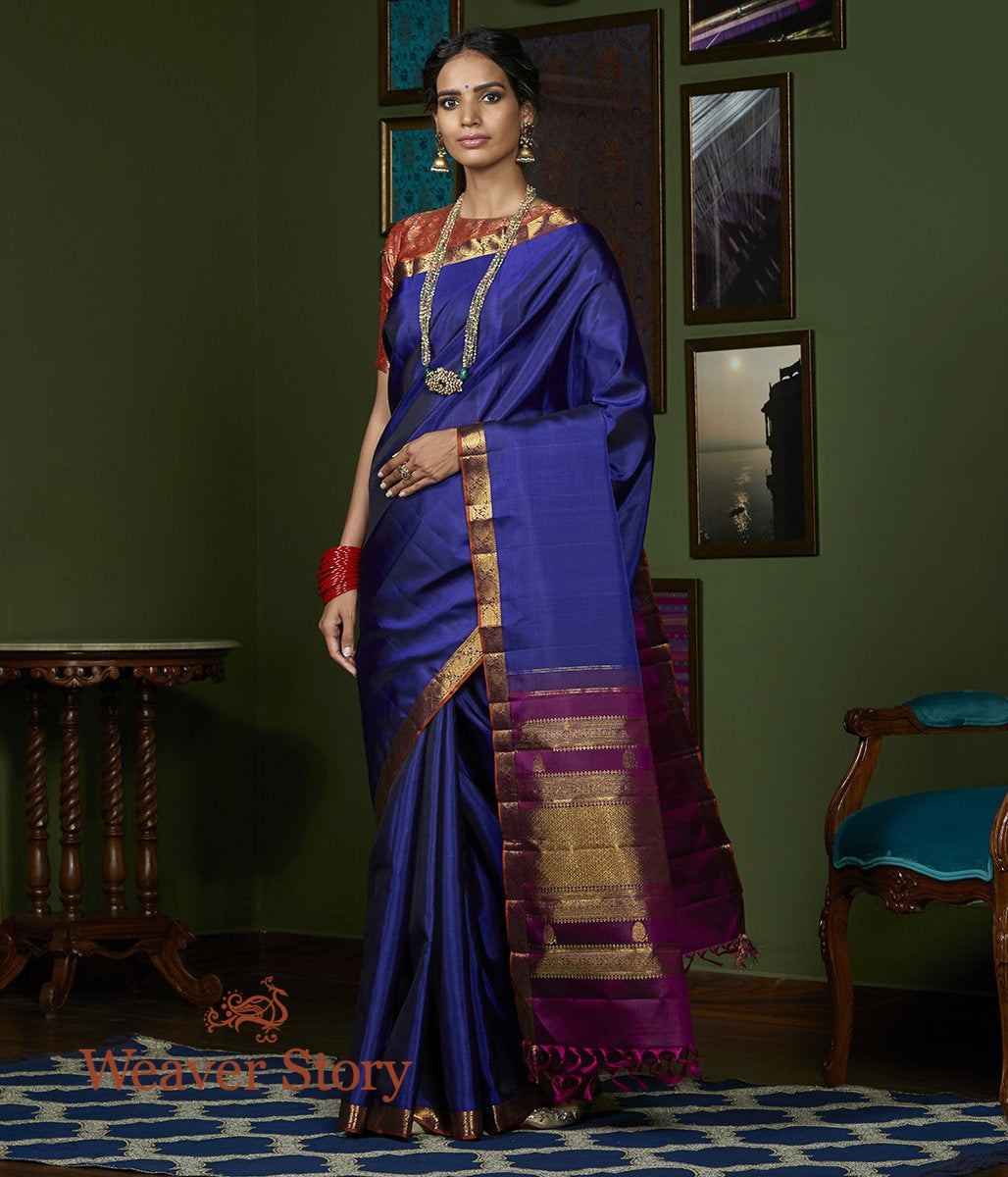 Handwoven_Purple_Pure_Zari_Kanjivaram_Saree_with_Rust_Floral_Border_WeaverStory_02