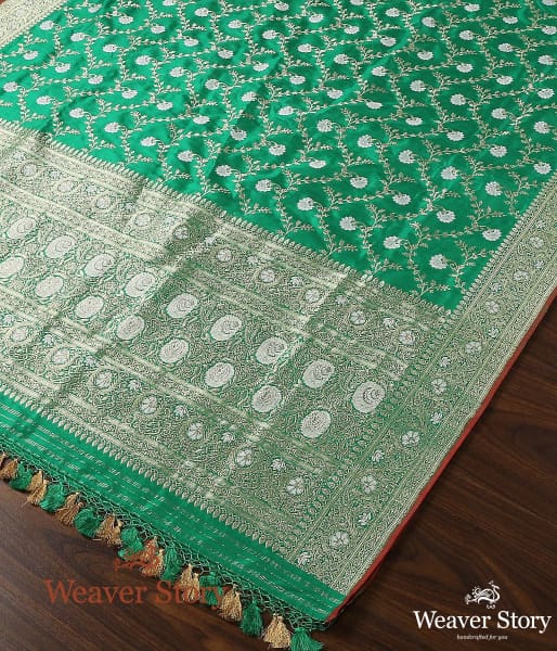 Handwoven_Green_Ektara_Sona_Rupa_Jangla_Dupatta_WeaverStory_02