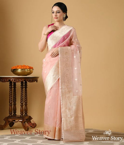 Handwoven_Kora_Silk_Saree_in_Blush_Pink_Color_WeaverStory_02