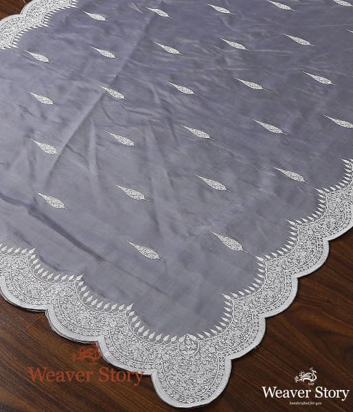 Handwoven_Grey_Banarasi_Dupatta_with_Scalloped_Borders_WeaverStory_02