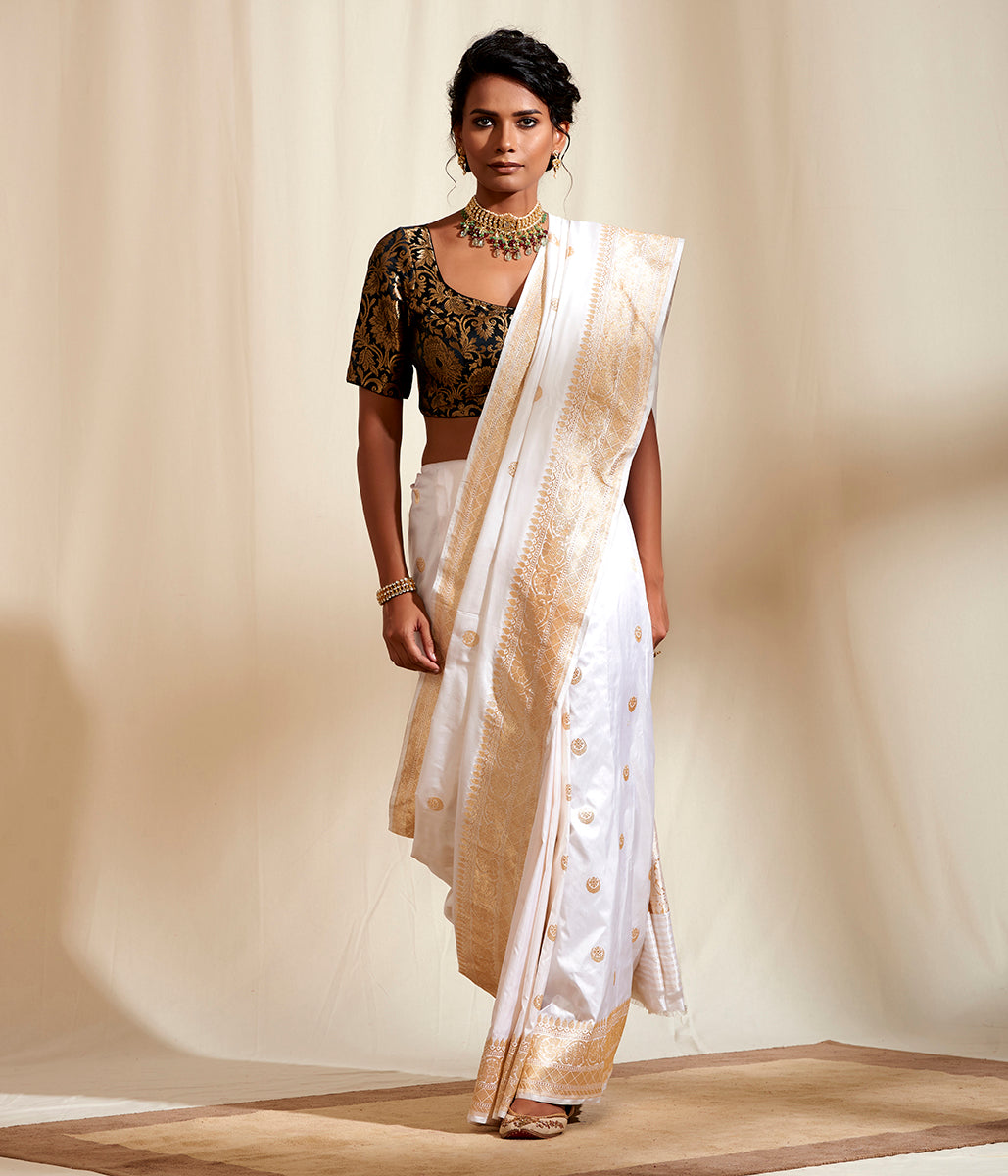 Buy Pearl White Saree In Pure Handloom Silk With Woven Golden Border And  Contrasting Unstitched Blouse Online - Kalki Fashion
