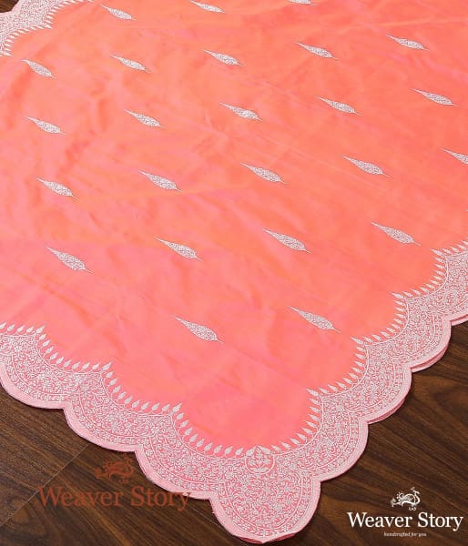 Handwoven_Neon_Pink_Scallop_Dupatta_WeaverStory_02