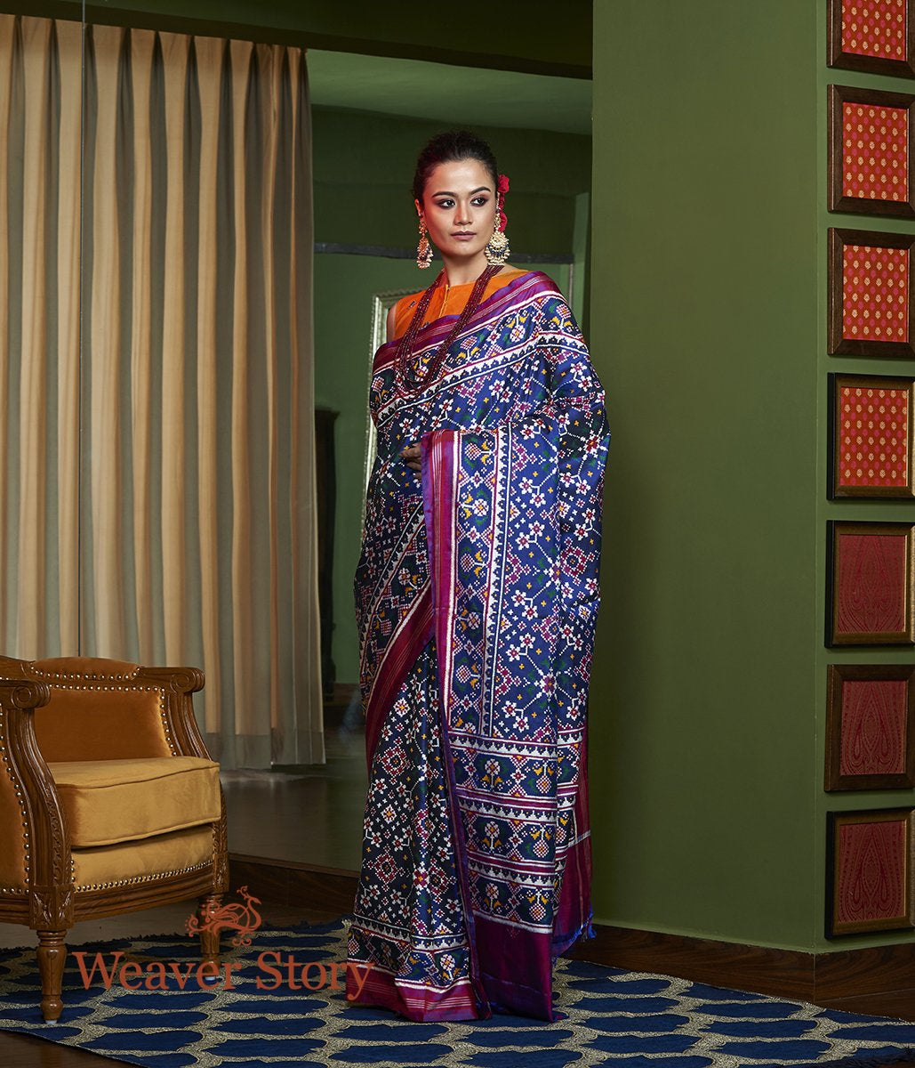Handwoven_Double_Ikat_Patan_Patola_Saree_in_Blue_and_Purple_WeaverStory_02