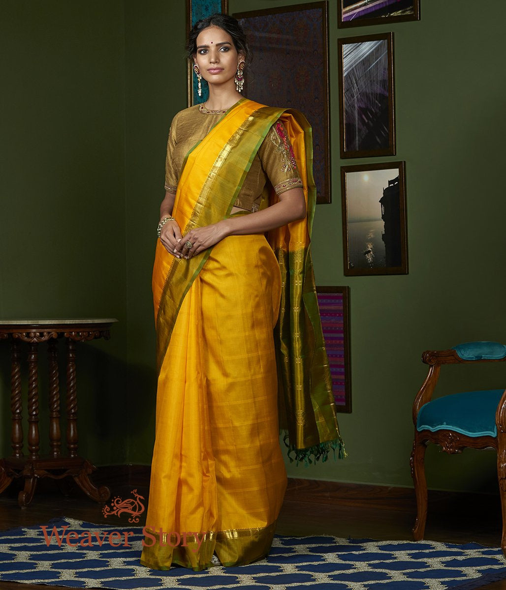 Handwoven_Yellow_Kanjivaram_Silk_Saree_with_Green_Border_WeaverStory_02