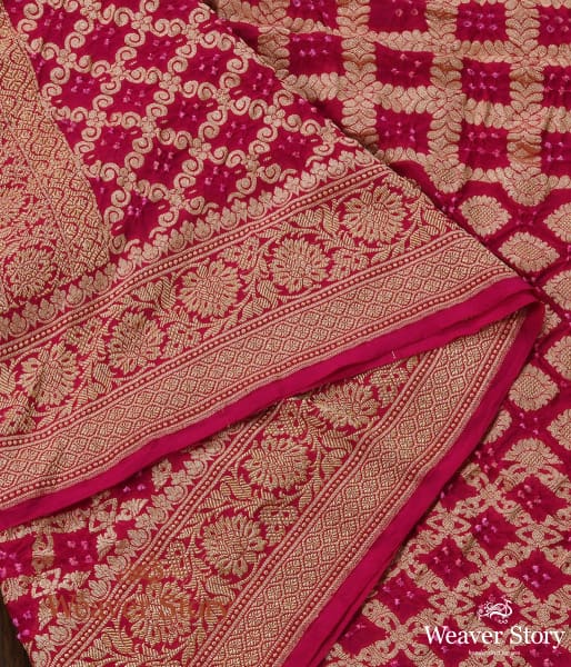 Handwoven_Pink_Bandhani_Banarasi_Dupatta_WeaverStory_02