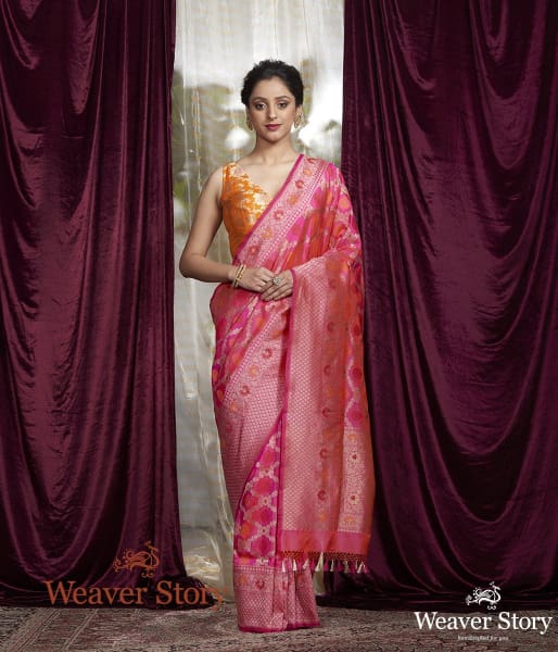 Handwoven_Katan_Silk_Saree_in_Pink_and_Orange_Dual_Tone_WeaverStory_02