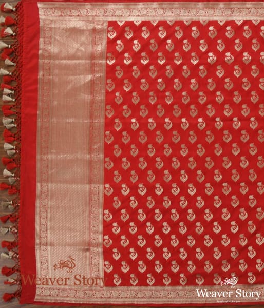 Handwoven_Red_Flower_Booti_Dupatta_WeaverStory_02