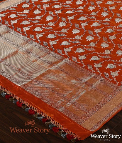 Handwoven_Orange_Sona_Rupa_Kadhwa_Jangla_Dupatta_WeaverStory_03