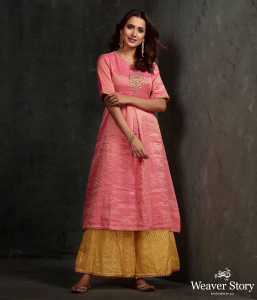 Hand_front_boota_embroidered_tissue_silk_suit_in_pink_color_with_brocade_palazzo_WeaverStory_03