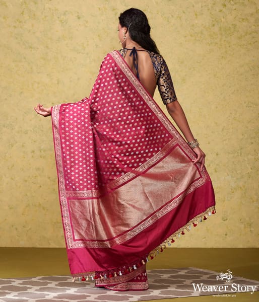 Handwoven_Berry_Pink_Kadhwa_Booti_Saree_with_a_Delicate_Beldaar_Border_WeaverStory_03