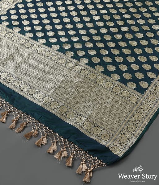 Handwoven_Green_Katan_Silk_Cutwork_Booti_Dupatta_WeaverStory_03