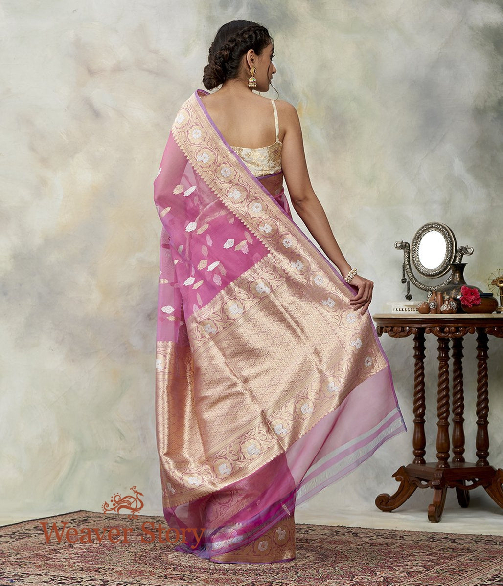 Handwoven_Berry_Pink_Kadhwa_Booti_Kora_Silk_Banarasi_Saree_WeaverStory_03