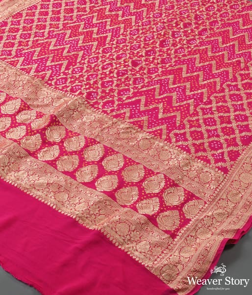 Handwoven_Pink_Banarasi_Bandhej_Dupatta_WeaverStory_03