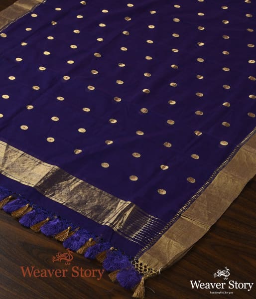 Handwoven_Purple_Cotton_Dupatta_with_Asharfi_Booti_WeaverStory_03