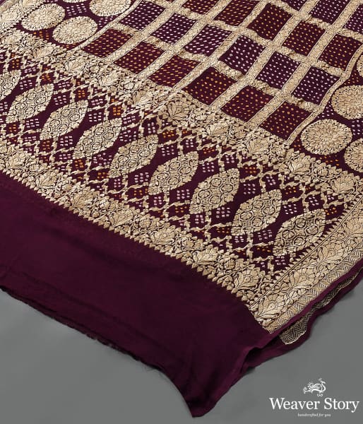 Handwoven_Maroon_Banarasi_Bandhej_Dupatta_WeaverStory_03