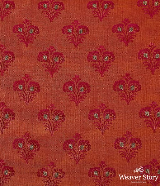 Handwoven_Rust_Tanchoi_Fabric_Than_WeaverStory_03