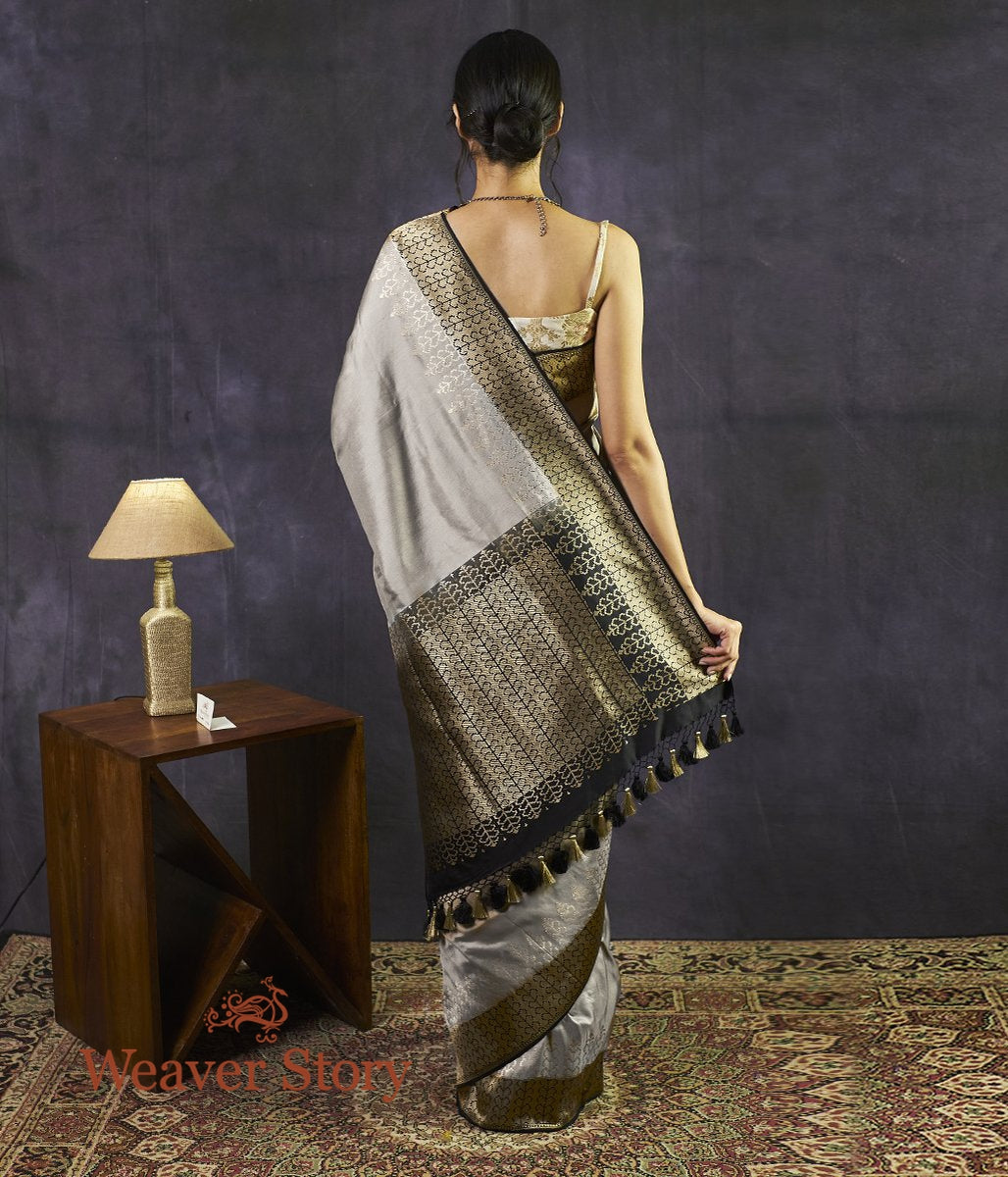 Handwoven_Grey_Tanchoi_Saree_with_Tree_Border_WeaverStory_03