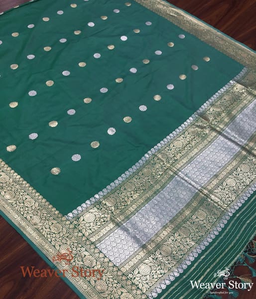 Handwoven_Green_Banarasi_Dupatta_with_Kadhwa_Booti_WeaverStory_03