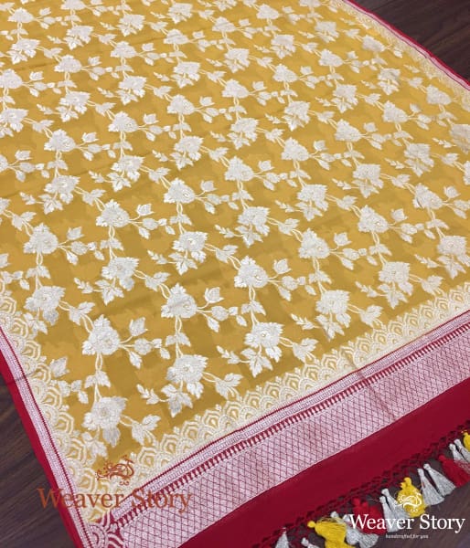 Handwoven_Banarasi_Georgette_Dupatta_in_Mustard_with_Red_Borders_WeaverStory_03