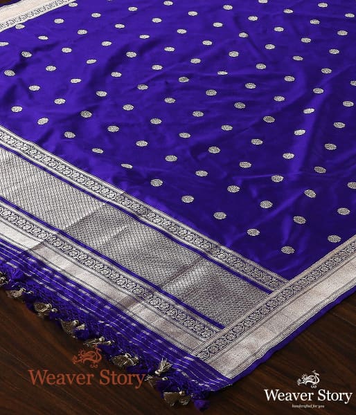 Handwoven_Blue_Kadhwa_Asharfi_Booti_Dupatta_WeaverStory_03