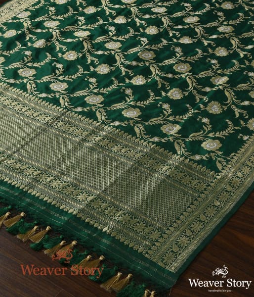 Handwoven_Emerald_Green_Kadhwa_Jangla_Dupatta_WeaverStory_03