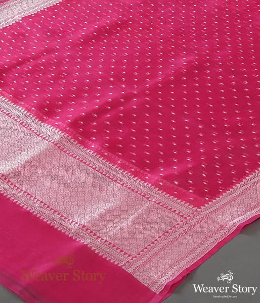 Handwoven_Pink_Organza_Silver_Booti_Dupatta_WeaverStory_03