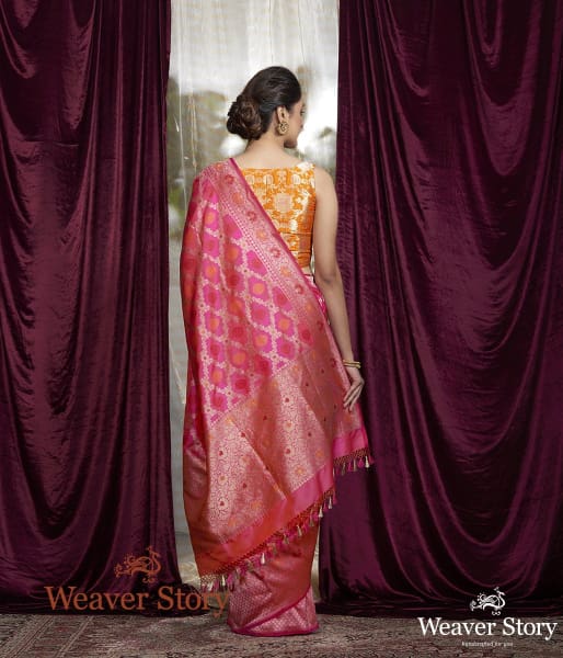 Handwoven_Katan_Silk_Saree_in_Pink_and_Orange_Dual_Tone_WeaverStory_03