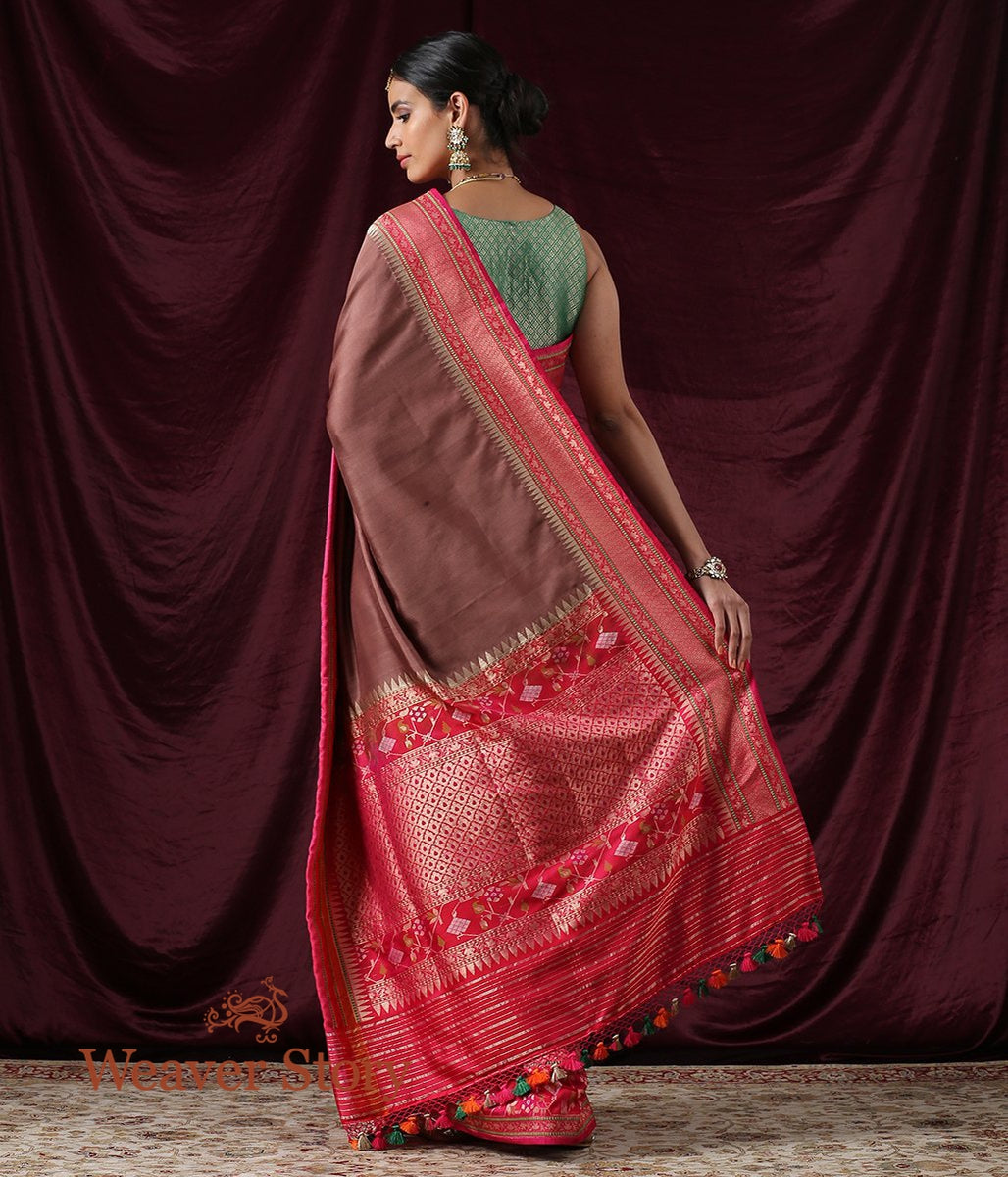 Handwoven_Chocolate_Brown_Ektara_Saree_with_Pink_Kadhiyal_Border_WeaverStory_03