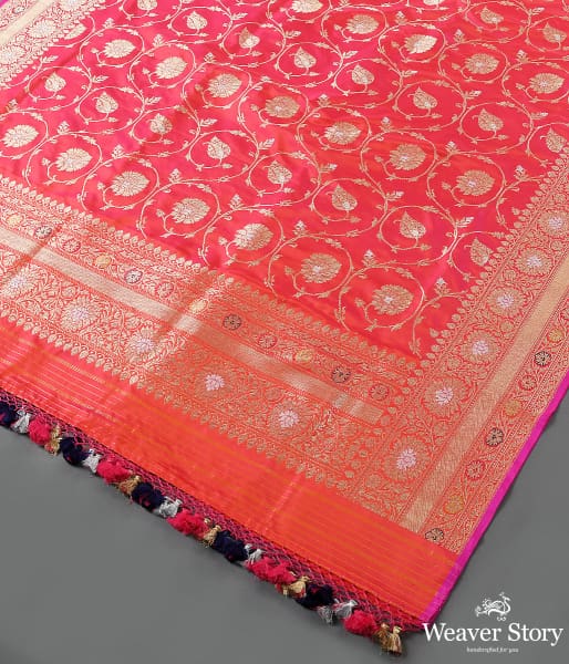 Handwoven_Pink_and_Orange_Kadhwa_Jangla_Dupatta_with_Sona_Rupa_Zari_WeaverStory_03